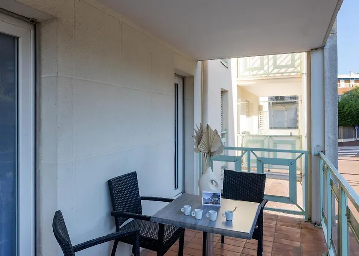 Parenthese De Bonheur - 600 M De La آركاشو